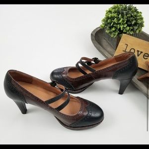 Schuler & Sons brown black wingtip Maryjane heels